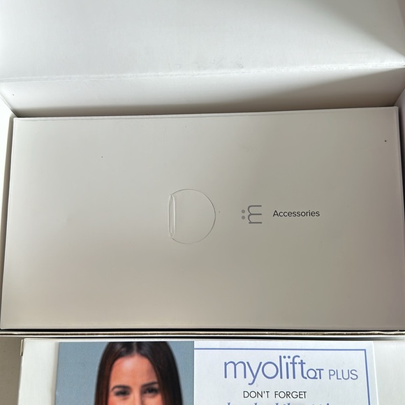 New&sealed in box 7E Welness MyoLift QT Plus Facial Toning Device (microcurrent) - Picture 3 of 14